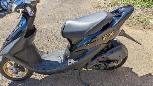 ホンダ ライブディオZX ☆外装新品☆タイヤ前後新品☆ 原付50cc