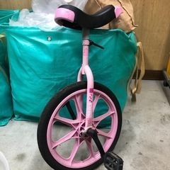 一輪車　ピンク色
