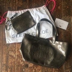 SEE BY CHLOÉ ラメ　エナメル　バッグ　　ポーチ付き