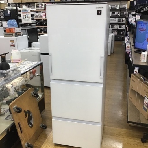 #I-1【ご来店頂ける方限定】SHARPの3ドア冷凍冷蔵庫です