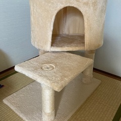 キャットタワー　猫ハウス　柱の穴以外は綺麗