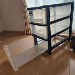 押入れ式収納ケース39×67.5×69.5cm　コロコロ式