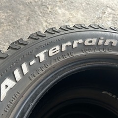 BF グッドリッチ225/70R/16 デリカ　パジェロ　プラド、ハイラックス