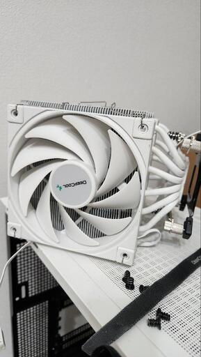 deepcool CH510ケースとRGBファン6個とAK620WH クーラー