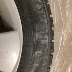 16インチ バリ溝 スタッドレスタイヤ 横浜タイヤ　アイスガード