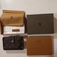 LOUISVUITTON　ヴィエノワ　二つ折り財布（がま口）