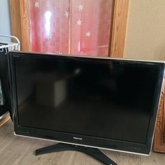 ①東芝REGZA液晶テレビ