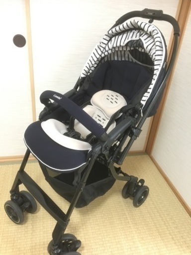 ベビーカー　Combi メチャカルハンディ　オート4キャス　中古品