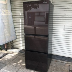 #6538 Hisense 冷蔵庫 幅55.4cm 282L ス...