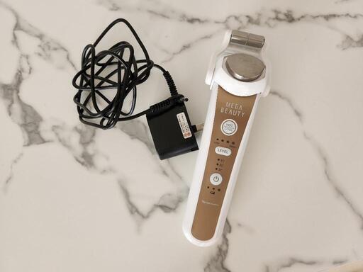 【美品】メガビューティー　ナリス美顔器
