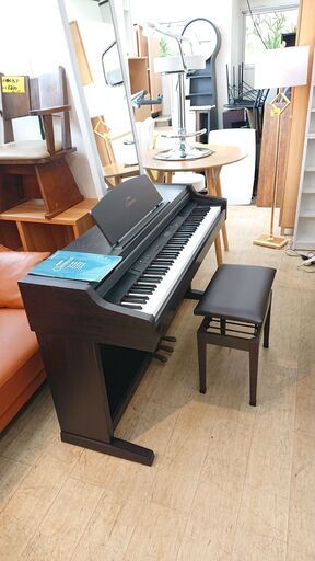 YAMAHA Clavinova ヤマハ 電子ピアノ デジタルピアノ 88鍵盤 スタンド付き 椅子付き 取扱説明書付き CLP-820 鍵盤楽器☆近隣配送無料 買取帝国 朝霞店