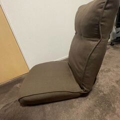 【ほぼ新品】座椅子　茶色（首・腰がリクライニング）【使用回数10...