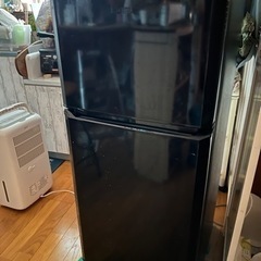 冷蔵庫　121L