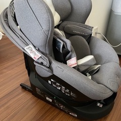 取引相手決定)チャイルドシート クルット5i エールベベ