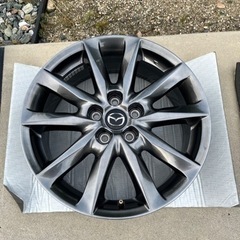 BMアクセラ　純正後期ホイール　18インチ