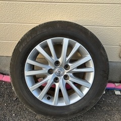 トヨタ純正ホイール&上質タイヤ 16インチ