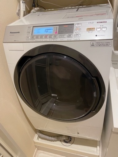 (キャンセル待ちのみ受付)【配送料込】2017年Panasonicドラム式洗濯機(説明書付) NA-VX8700R