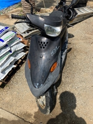 YAMAHABJ.ベーシックジョグ、ヘルメット付き。ジャンク！