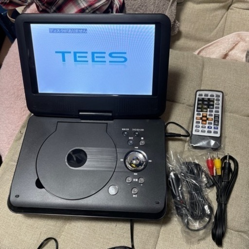 ポータブルDVDプレイヤー
