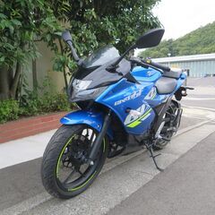 スズキ　ジクサーSF150(GIXXER-SF150)　高年式　...