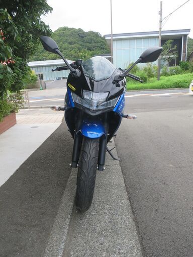 スズキ　ジクサーSF150(GIXXER-SF150)　高年式　中古実動美車　バッテリーフル充電済み　タイヤ前後バリ山　ナンバー登録書類有 スズキ ジクサーSF150(GIXXER-SF150) 高年式 実動美車 バッテリーフル