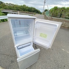 🌸一人暮らし用冷凍冷蔵庫✅設置込み㊗️保証あり🚘配達可能。