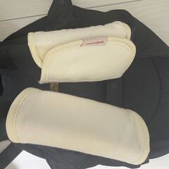 【BABYu0026Me】ほぼ未使用 ONE-S LIGHT / ブラック ベビーアンドミー ワンエス ライトネイビーONE-Sベビーキャリア