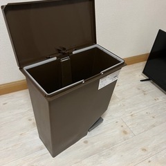 【ワンコイン】ゴミ箱 - ニトリ ペダルペール35L