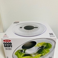 新品　OXO サラダスピナー 野菜水切り器 小 クリア　サラダ水切り