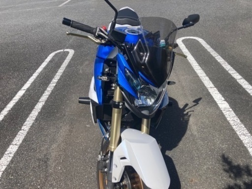 スズキ GSR750