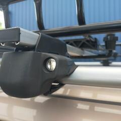 ルーフキャリア　ルーフラック　キャリアベース