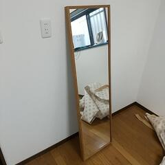 IKEAの姿見の鏡