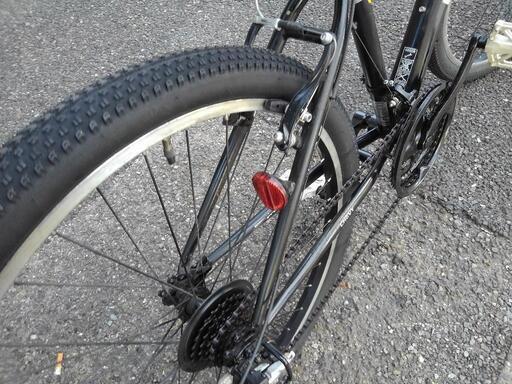 中古自転車２６８９　前後タイヤ新品！　　　27.5インチ　シボレー　３×６段ギヤ　フロントサスペンション　ワイヤー錠　ライトは付属していません　フレームサイズ420㎜