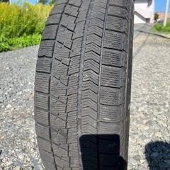 ブリヂストン　スタッドレスタイヤ　VRX 215 65 16