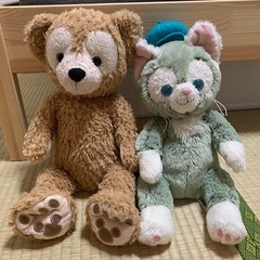 ぬいぐるみ　ダッフィとジェラトーニ