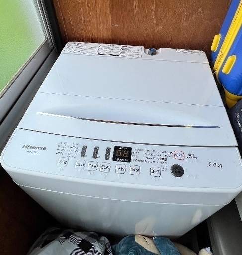 特に問題なく動作します洗濯機　HITACHI 単身用　87×47×47cm