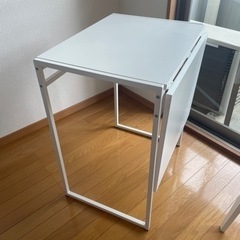 （決まりました）IKEA テーブル
