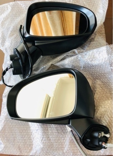 トヨタ純正ドアミラー（ヒーター無し） 左右セット品番：08411-68030-C0