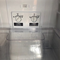 送料込みの値段です　三菱冷蔵庫　黒　2017年