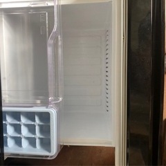 送料込みの値段です　三菱冷蔵庫　黒　2017年