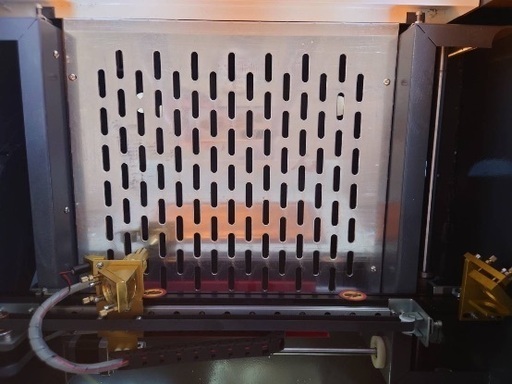 CO2レーザー　加工機　彫刻機