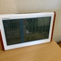 デジタル時計、カレンダー
