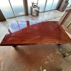 解体に伴い断捨離中🏠樫の木一枚物テーブル