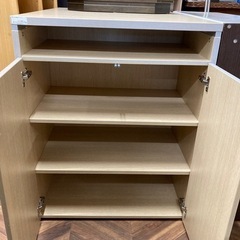 【BY REUSE 霧島国分新町店 出張買取•見積完全無料¥0】扉付き収納棚