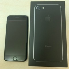 【ネット決済・配送可】iPhone 7 Jet Black 12...