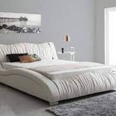 定価20万円 ホワイト 高級感 フォルトゥナ  クイーンサイズ　ベッド