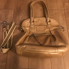 COACH コーチ　ハンドバッグ　ショルダー紐付き