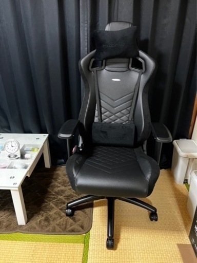 noblechairs EPIC ゲーミングチェア【 ブラック 】