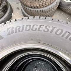 決まりました バリ山 2022年製 BRIDGESTONE ブリヂストン DM-V3 215/70R16 パジェロイオ、デリカ、エクリプスクロス、ジムニーなど！