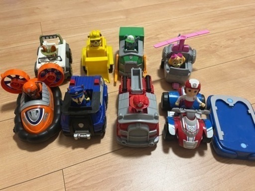 パウ・パトロール ベーシックビークル(フィギュア付き) 8点セット